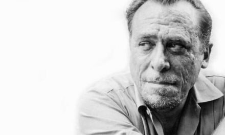 La poesia del giorno: Attraversa l’anima di Charles Bukowski 